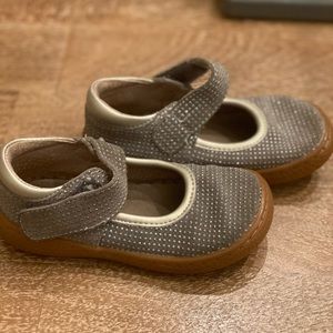 Livie and Luca Toddle Size 8